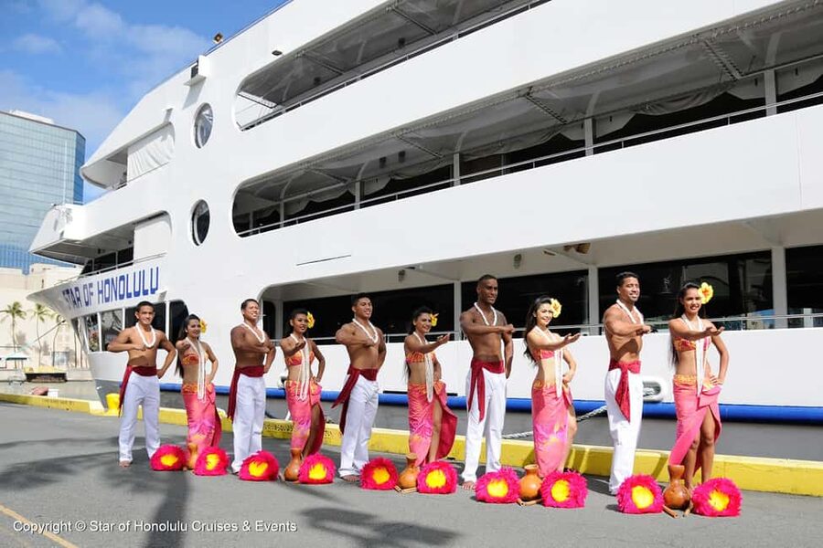 Honolulu: Sunset 5 Course Dinner Cruise with Entertainment - From Waikiki to Diamond Head: the cruise rhythm you’ll feel