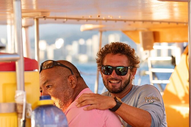 Honolulu Sunset Sail from Kewalo Harbor Including Drinks - Drinks, Music, and the Party Vibe (With Non-Alcohol Options)