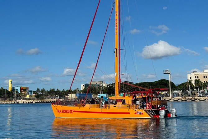 Honolulu Sunset Sail from Kewalo Harbor Including Drinks - Who This Cruise Suits Best on Oahu