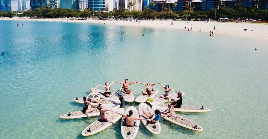 Honolulu: SUP (Standup Paddleboard) Yoga Class - From shore briefing to an anchored, waist-deep start
