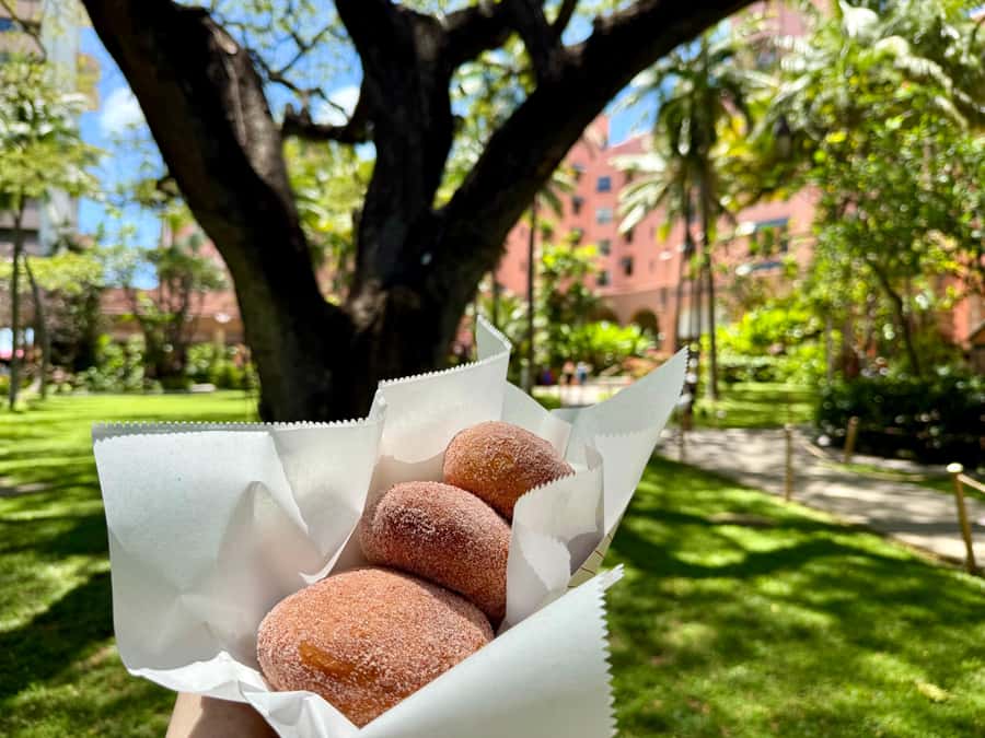 Honolulu: Waikiki Food Tour with Local Guide - Waikiki food and Diamond Head: why this tour feels more than just snacks