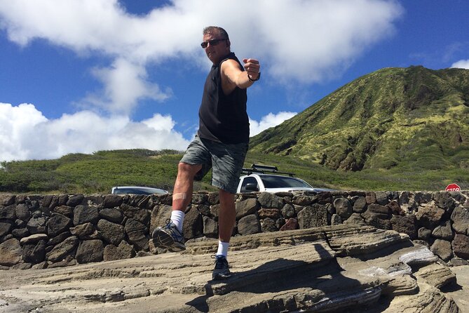 'Lost' and Movie Tour - The rhythm of the day: early pickup, frequent stops, and photo time