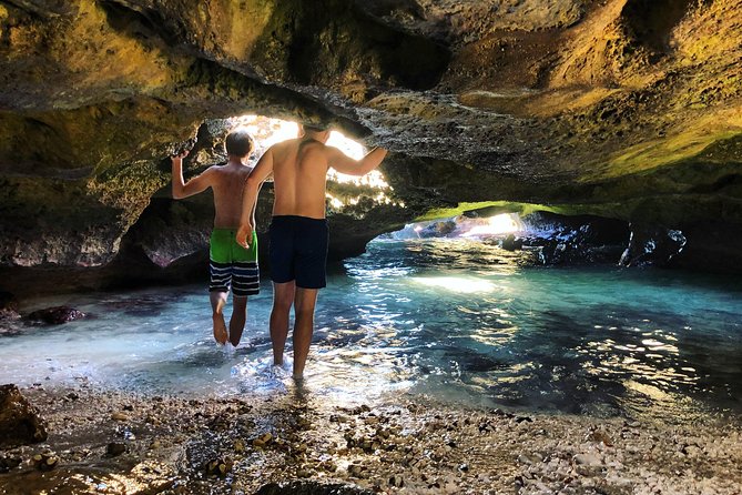 Mahina Hawaii Full Day Adventure - Photos by Airdrop: why this small detail matters