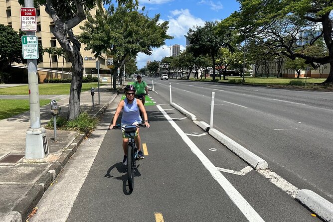Manoa Falls-Electric Bike to Hike Experience Local meal included - The 0.8-mile jungle hike: how the climb feels in real life
