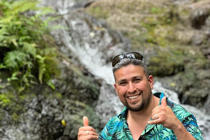 Nature Hike to Waterfall - The smart value of a 4-hour Oahu hit