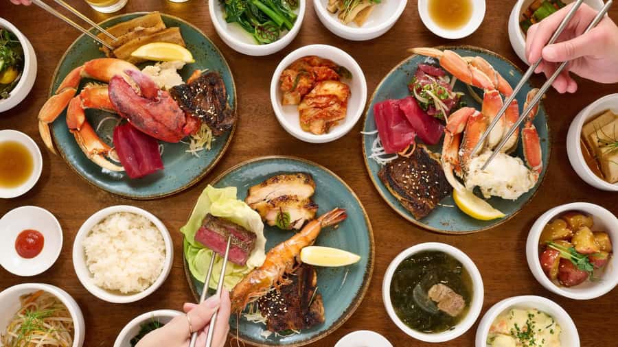 Oʻahu: Nā Lei Aloha Lūʻau & Dinner or Cocktail Show Option - Who should book this luau, and who might want a different night