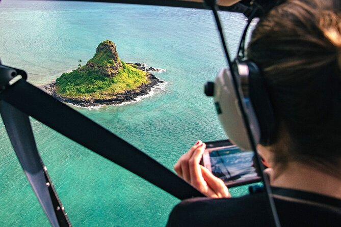 Oahu: 45 Minute Sights Unseen Helicopter Tour - Doors Off or On - Pearl Harbor and USS Arizona: The Solemn Flyby