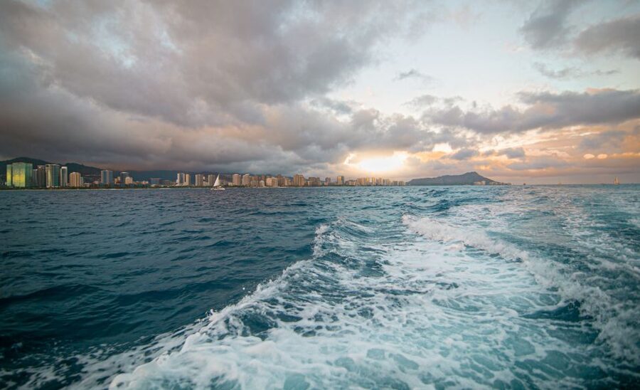 Oahu: BYOB or Cash Bar Waikiki Sunset Cruise - The BYOB vs Cash Bar Choice, and How to Plan Drinks