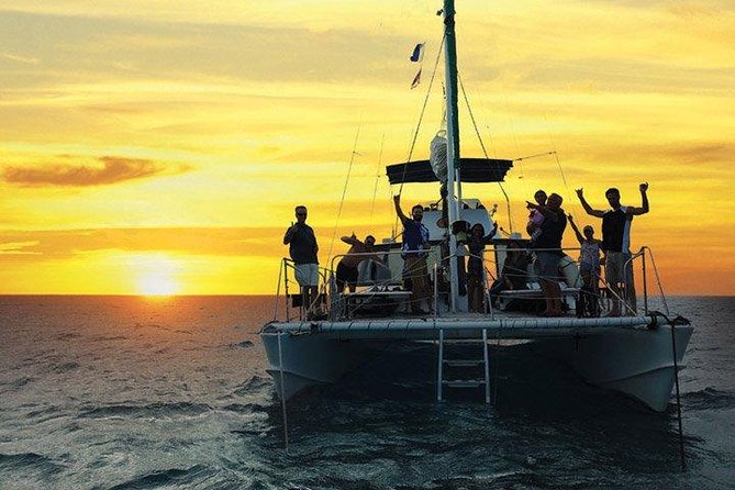 Oahu Catamaran Waikiki Sunset on 40 Foot Catamaran: Food and BYOB - Getting to sea: where the cruise starts and what to expect