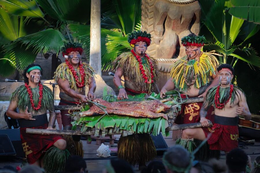 Oahu: Chief's Luau Dinner Show - Hands-On Activities: Headband Weaving, Tattooing, Spear Throwing, and Fire-Making