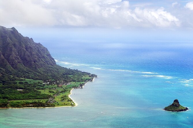 Oahu Circle Island Tour with Byodo-In Temple Admission - Hanauma Bay lookout: a classic view, but often pass-by