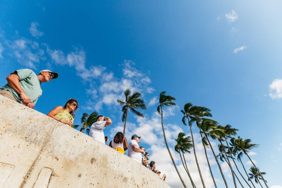 Oahu: Circle Island Tour with Lunch & Waimea Waterfall - Makapu’u and Pali: sweeping lookouts that make the island feel small