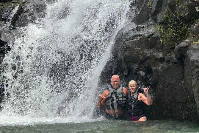 Oahu Circle Island Tour with Waimea Waterfall - Waikiki Pickup and Diamond Head Photo Time
