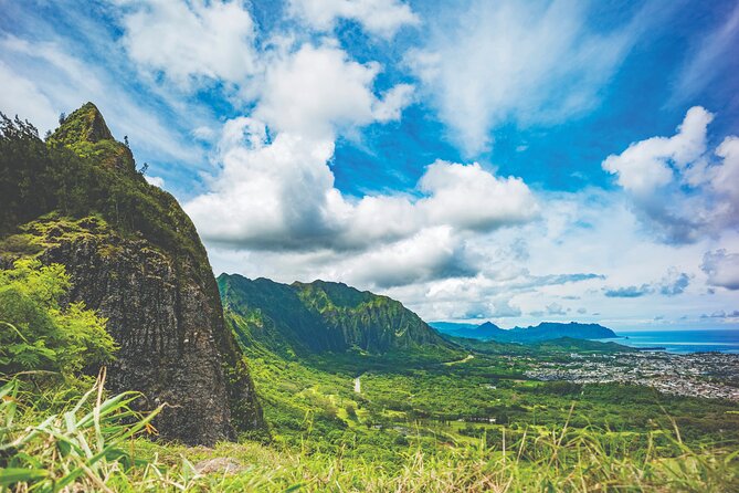 Oahu Deluxe Grand Circle Island Tour - Waikiki pickup, then straight into the views