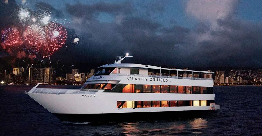 Oahu: Friday Night Fireworks Cocktail Cruise - The view strategy: open-air 360 deck plus indoor lounge