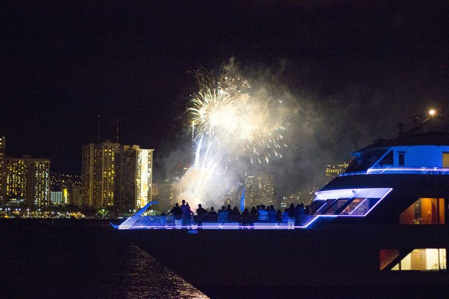 Oahu: Friday Night Fireworks Cocktail Cruise - What about dolphins and whale watching? (A timing reality check)