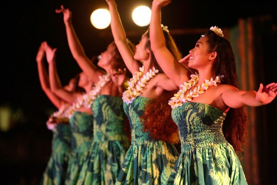 Oahu: Germaine's Traditional Luau Show & Buffet Dinner - Buffet dinner: what is included, and how to get the best value