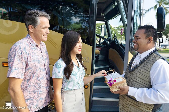 Oahu Grand Circle Island and Haleiwa Tour: 9-Hr Deluxe Experience - How the early pickup shapes your whole day