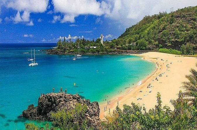 Oahu Grand Circle Island Tour Departing from Waikiki - Kahuku: Shrimp Trucks, Turtle Bay Fruit, and North Shore Surf Watching