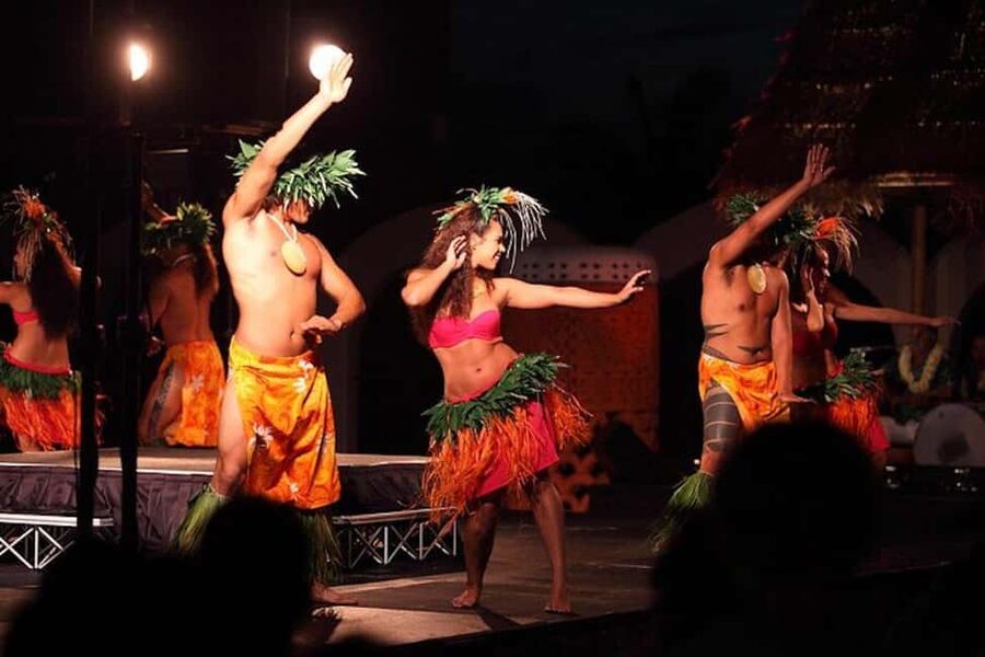 Oahu: Hilton Waikiki Starlight Luau - Where the luau happens on the Hilton roof top
