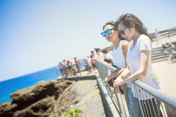 Oahu Island Full-Day Sightseeing Tour - Haleiwa Town Center for Lunch-Walk Time and North Shore Color