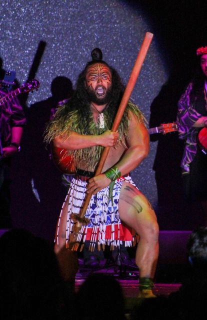 Oahu: Ka Moana Luau Dinner and Show at Aloha Tower - The show: Polynesian wayfinding and the Sword of Fire