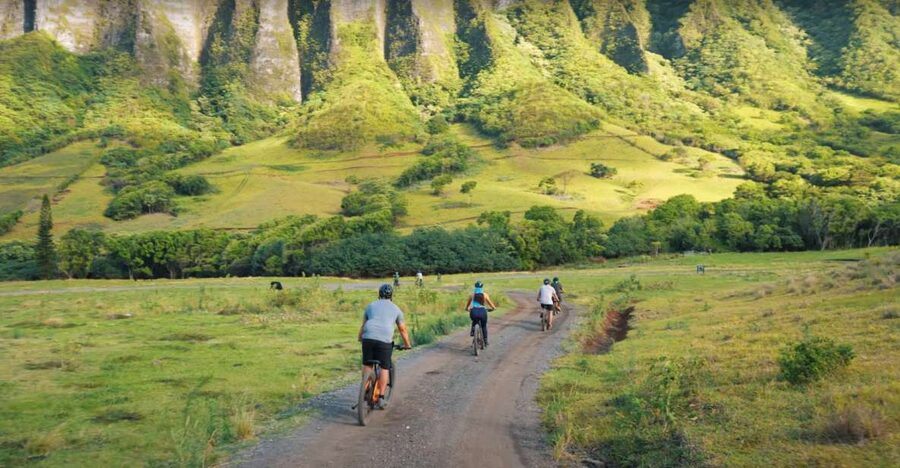 Oahu: Kualoa Electric Bike Tour - What to Bring (and What to Wear) for Rain, Mud, and Dust