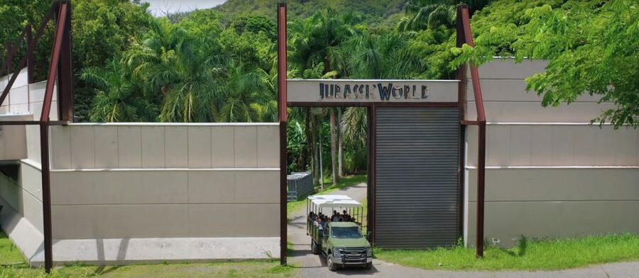 Oahu: Kualoa Jurassic Movie Set Adventure Tour - Where you meet, and why arriving early matters