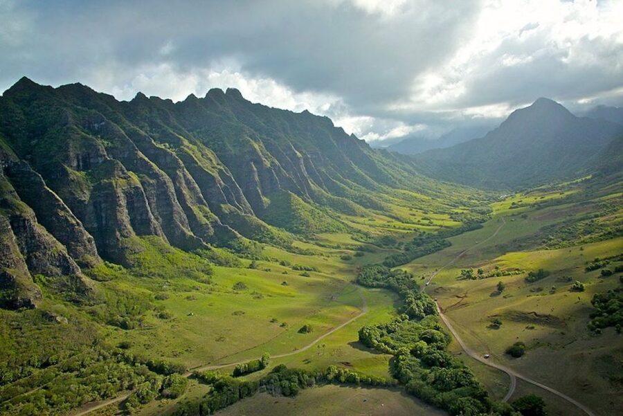 Oahu: Kualoa Movie Sites, Jungle, and Buffet Tour Package - Jungle Expedition through Hakipuu rainforest and Jurassic World terrain