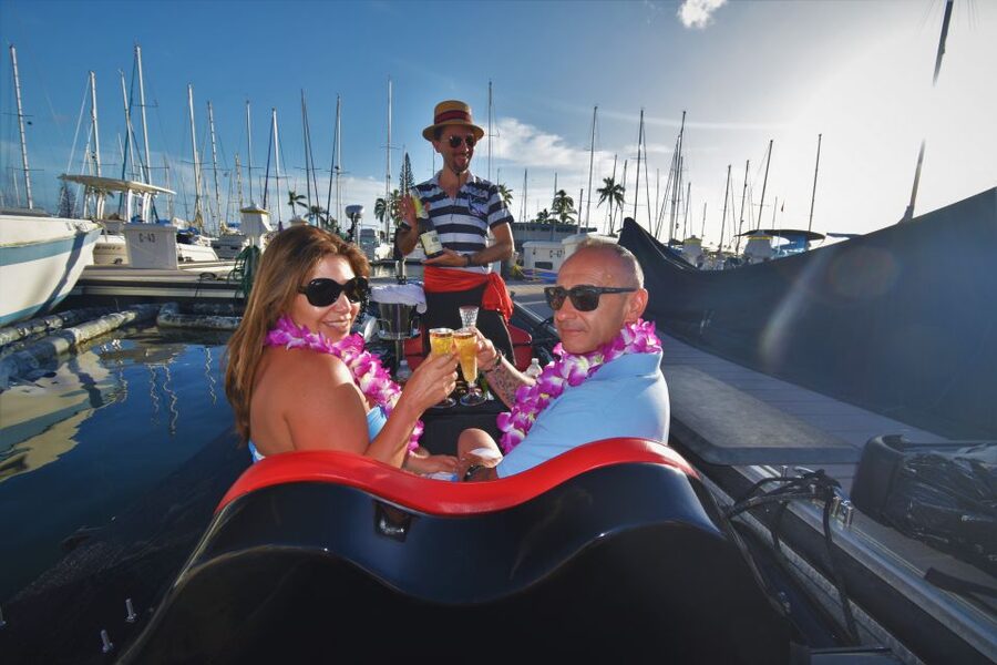 Oahu: Luxury Gondola Cruise with Drinks and Pastries - The route you actually ride: bridges, harbor glide, Diamond Head
