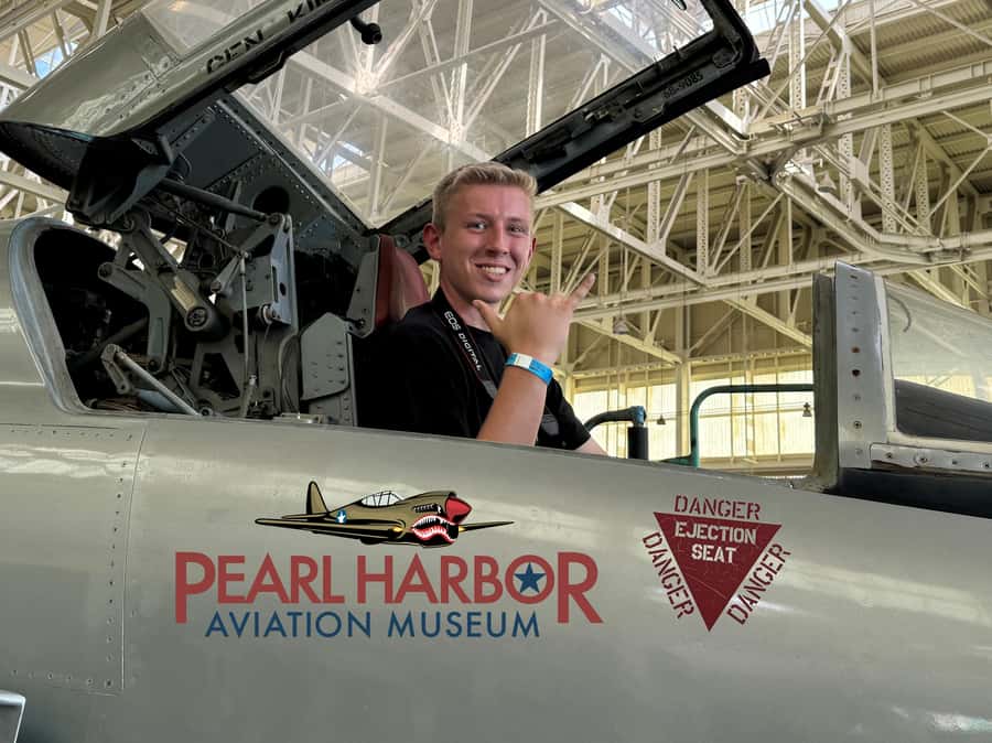 Oahu: Pearl Harbor Aviation Museum Entry Ticket - Key things to know before you go