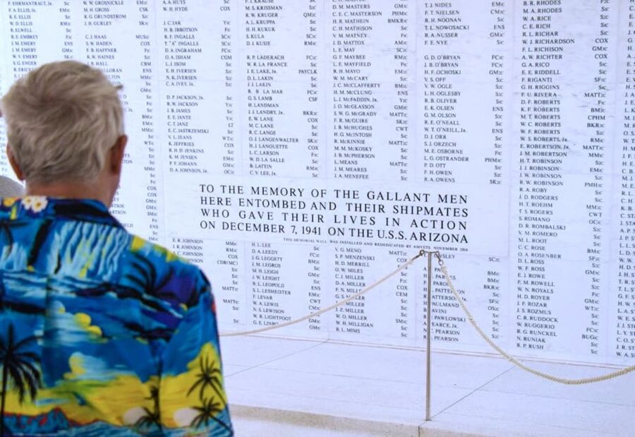 Oahu: Pearl Harbor Battleship Tour - Time, pacing, and what to pack for a smoother day