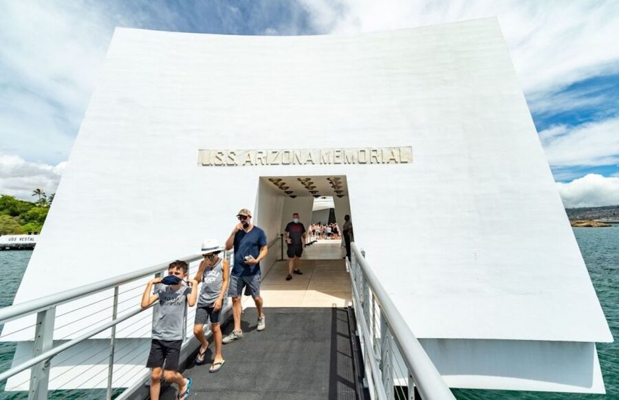 Oahu: Pearl Harbor Battleship Tour - The Arizona Memorial boat launch and your 15-minute window