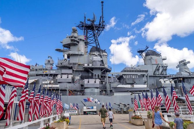 Oahu: Pearl Harbor Complete Experience Passport - Battleship Missouri Memorial: The Ship, the Setting, and the Big Meaning