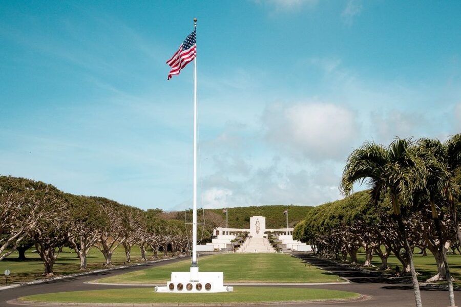 Oahu: Pearl Harbor, USS Arizona, and City Highlights Tour - Timing, pickup, and comfort on a 6-hour day