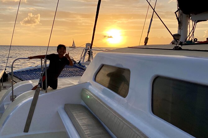 Oahu's Waikiki Coast: Moana’s Sunset Cocktail Sail - What you will see during the sunset (and how to get the best angles)