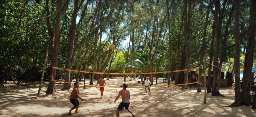 Oahu: Secret Island Beach Adventure and Water Activities - Secret Island transfer and the scenery moment