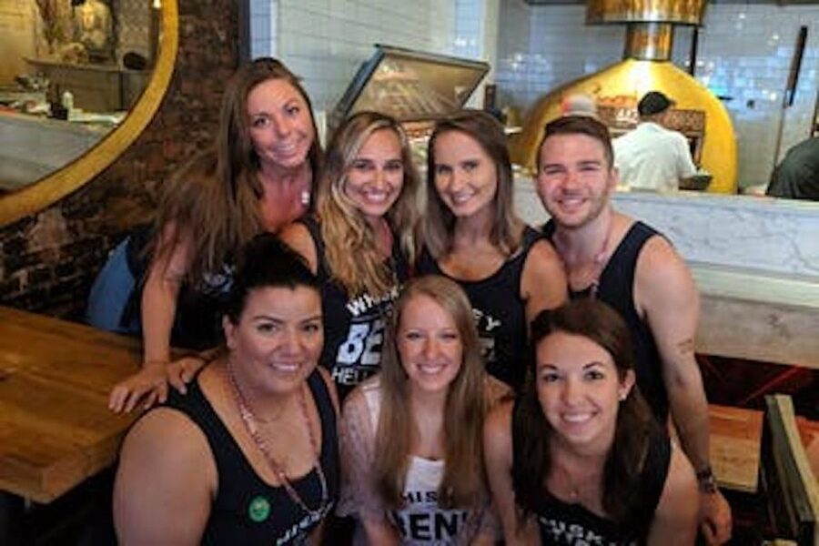 Oahu: Sips & Secrets of Hawaii Pub Crawl - Where you meet in Waikiki, and the one place to double-check