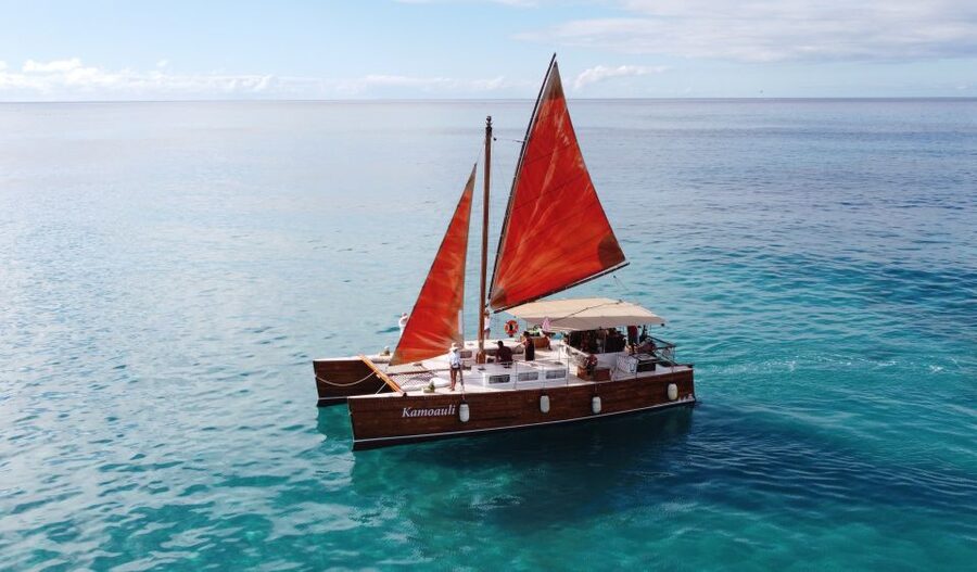 Oahu: Traditional Canoe Sunset Cruise with Dinner - Why a traditional canoe sunset cruise feels different in Waikiki