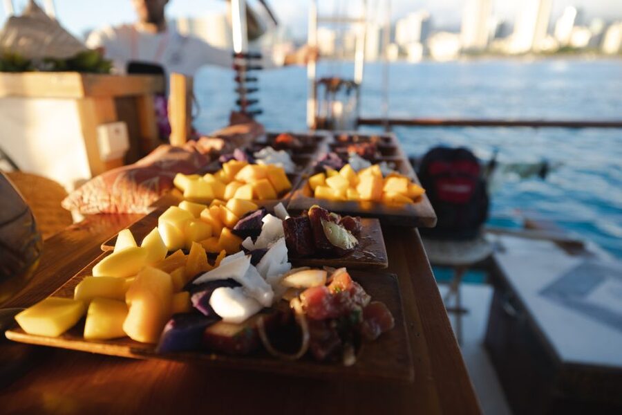 Oahu: Traditional Canoe Sunset Cruise with Dinner - Finding the meeting point at Kewalo Harbor, Pier D-106