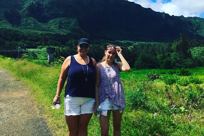 Oahu Uncovered: Full Island Tour with a Local Guide - Nu’uanu Pali Lookout: history with strong wind and strong opinions