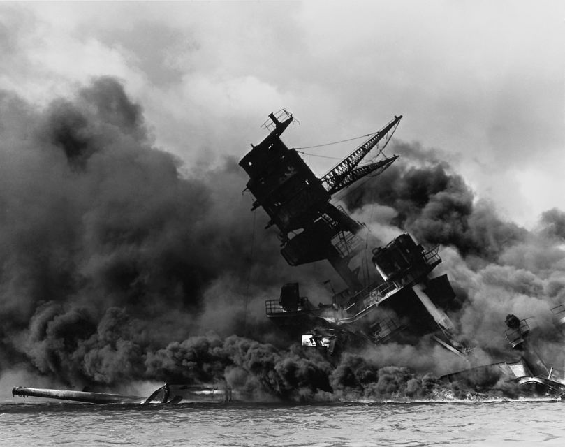 Oahu: USS Arizona Memorial Deluxe Tour - Languages and Comfort: Making Sure the Audio Works for You