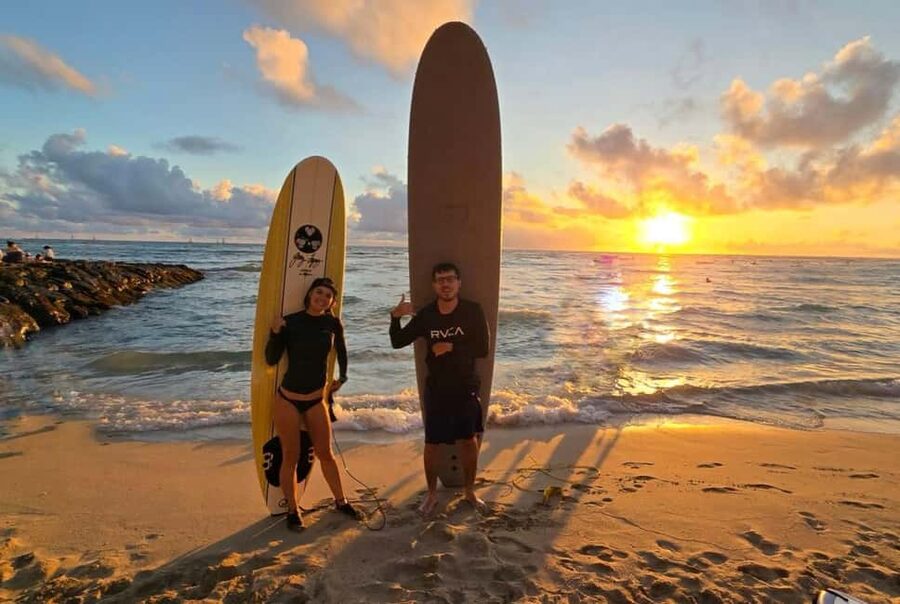 Oahu: Waikiki Beginner Private Surf Lesson- Female Guide - Key things that make this Waikiki surf lesson work