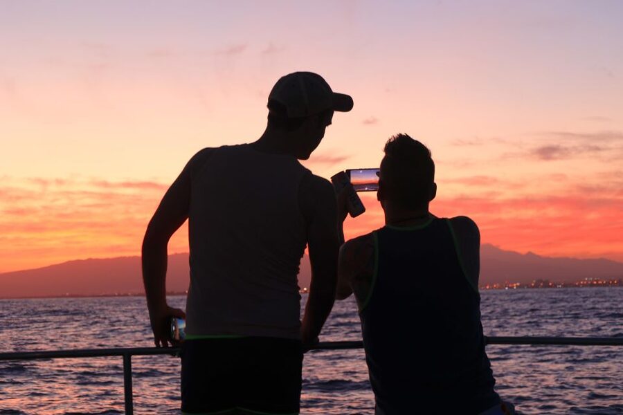 Oahu: Waikiki BYOB Sunset Cruise - Why This 2-Hour Waikiki Sunset Cruise Hits the Sweet Spot