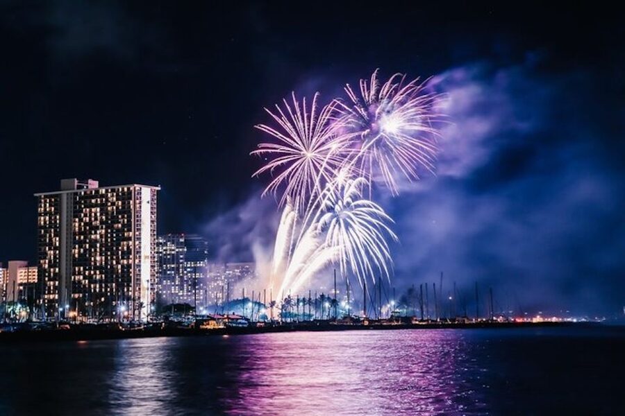 Oahu: Waikiki Friday Night Fireworks Catamaran (Wahine Koa) - Waikiki skyline and Diamond Head, before the fireworks start