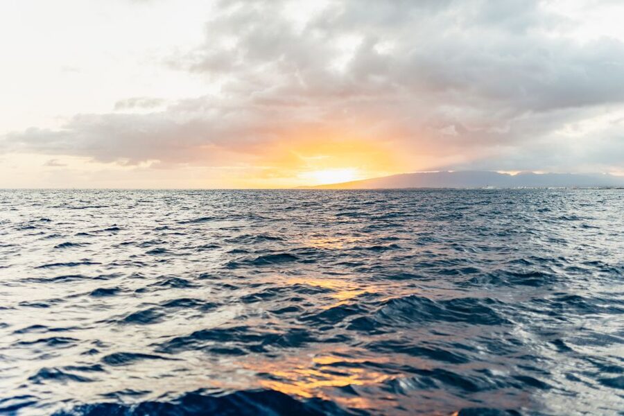 Oahu: Waikiki Sunset Catamaran Cocktail Cruise - The 90-Minute Sunset Sail, What Changes Hour by Hour