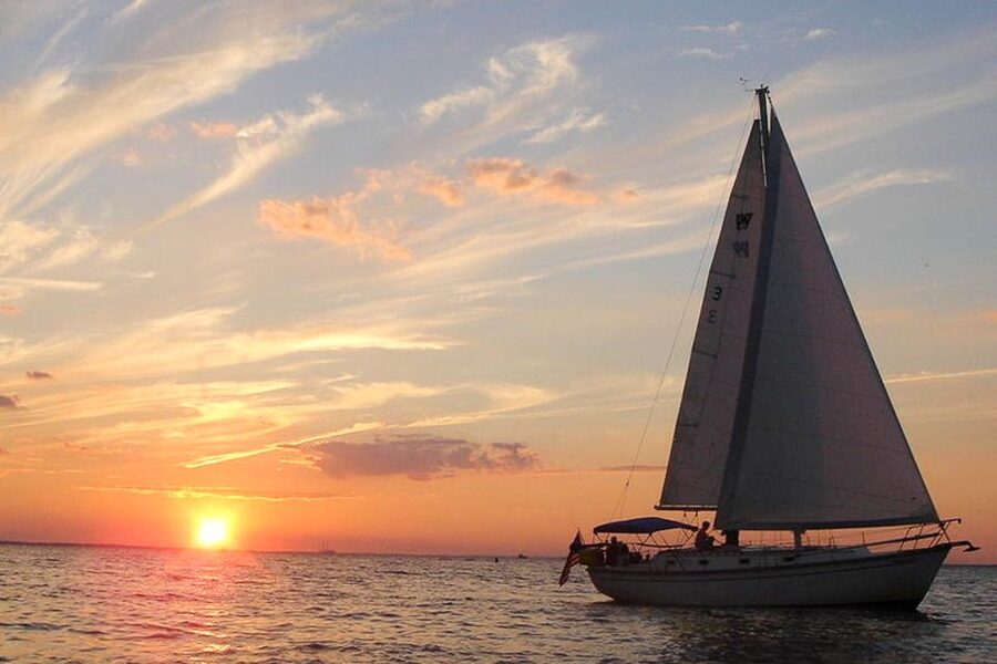 Oahu: West Oahu Sunset Cruise with Cocktails and Appetizers - The Sunset Itself: What You’ll See Off Waianae