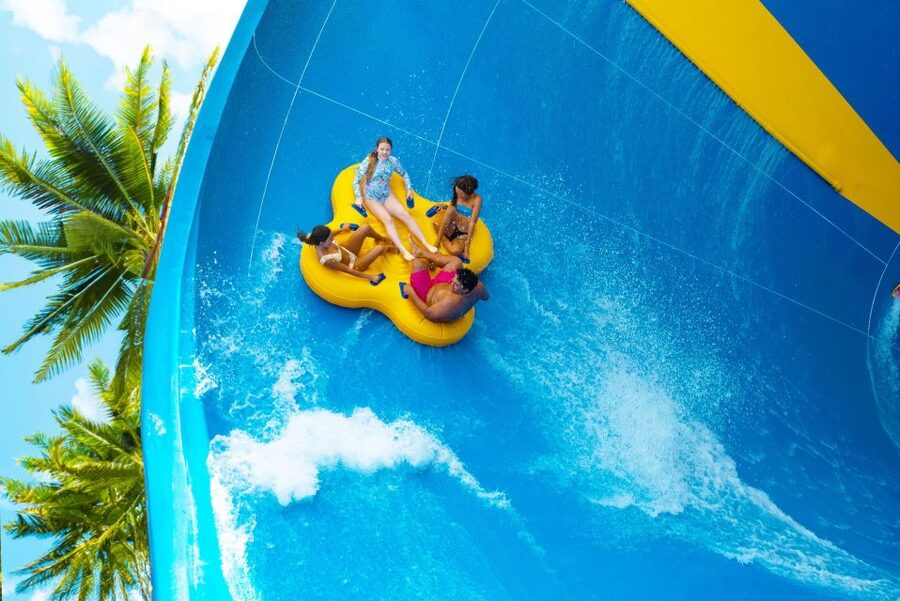 Oahu: Wet 'n' Wild Waterpark Ticket with Waikiki Transfer - Price and value: does $99 make sense for this mix?