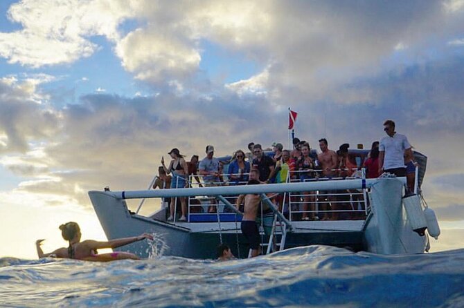 Paradise Waikiki Sunset Cruise + LIVE DJ + SWIMMING - Live DJ Energy, Crowd Vibes, and Music Style