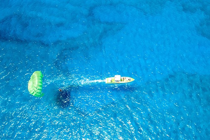 Parasailing on Maunalua Bay- Oahu's off Waikiki Playground - The Parasailing Flight: Tandem Time Above Maunalua Bay